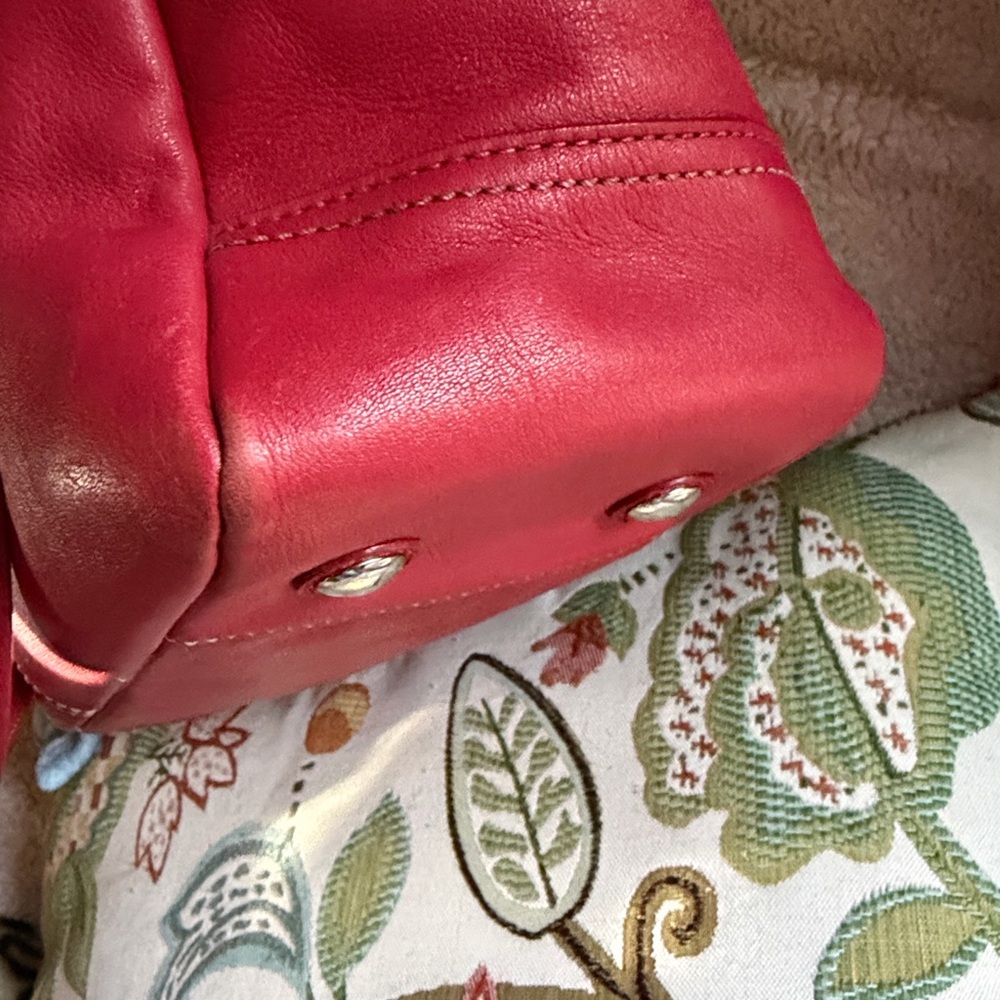 Coach Ashley Y2K Vintage Cherry Leather Shoulder Bag with Cherry Charm F13759 - Picture 13 of 15